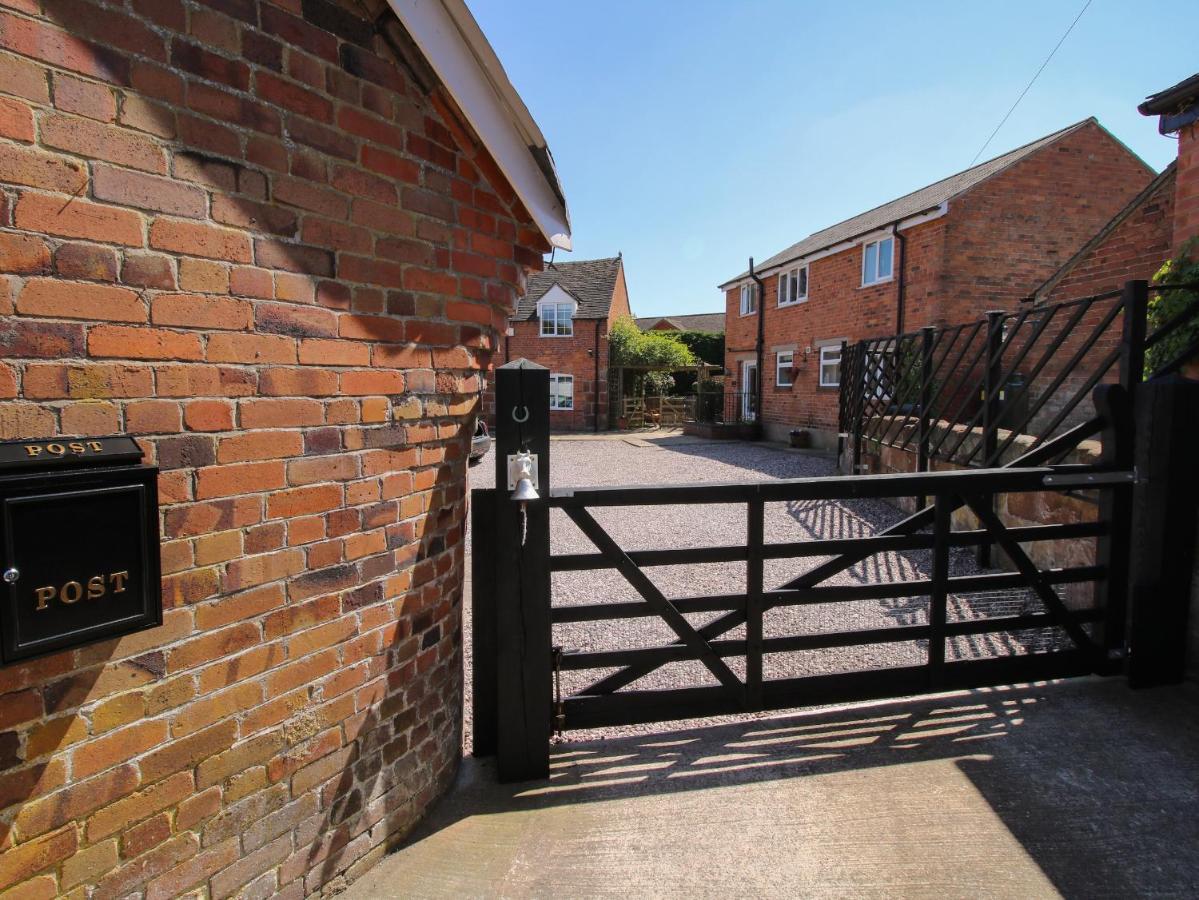 The Coach House At The Gables Villa Shrewsbury Exterior foto